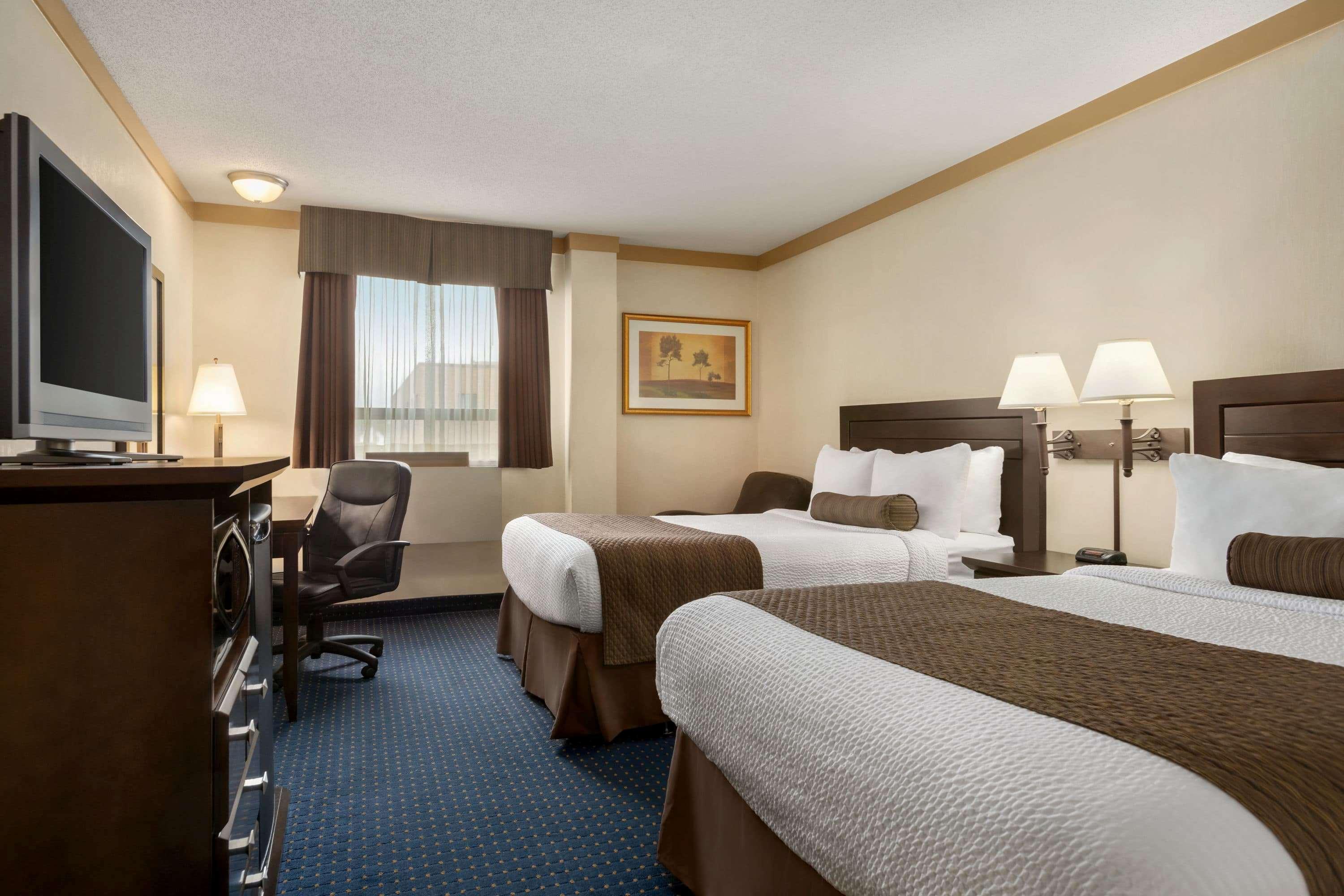 Days Inn & Suites By Wyndham Sault Ste. Marie On Buitenkant foto