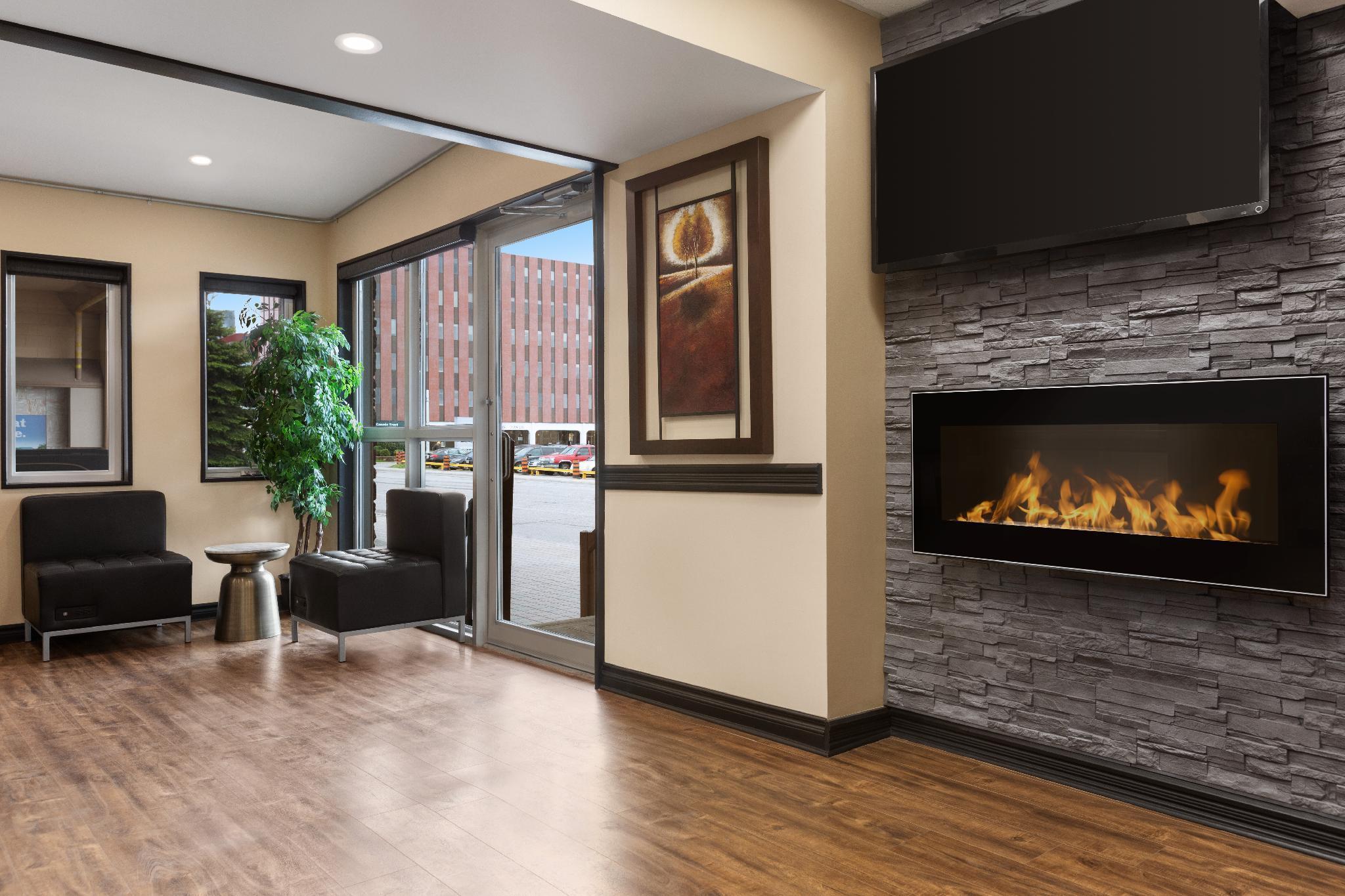 Days Inn & Suites By Wyndham Sault Ste. Marie On Buitenkant foto
