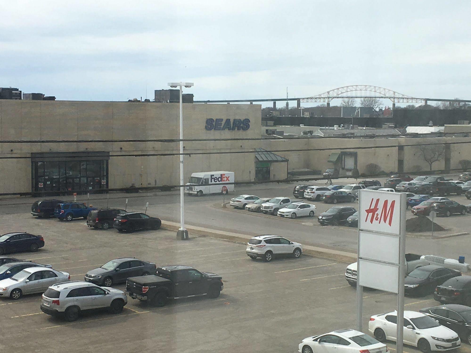 Days Inn & Suites By Wyndham Sault Ste. Marie On Buitenkant foto